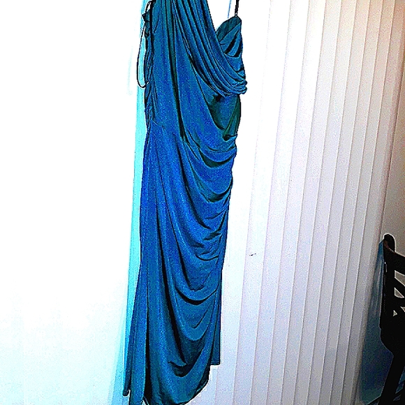 Dress - Picture 4 of 5